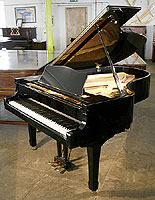 Yamaha G5 Grand Piano For Sale with a black case