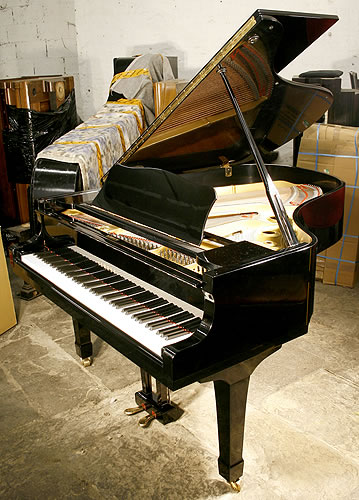 Yamaha G3 grand Piano for sale.